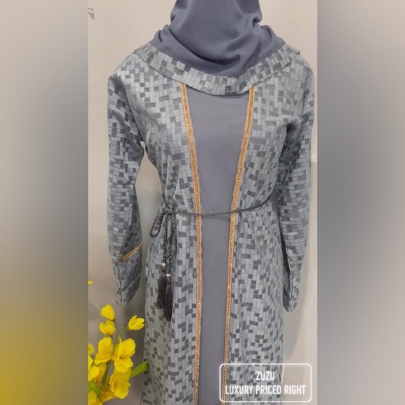 Dresses & Skirts - Beautiful high quality Dubai Abaya